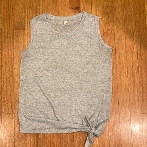 Wishlist Heather Gray Top Size Small